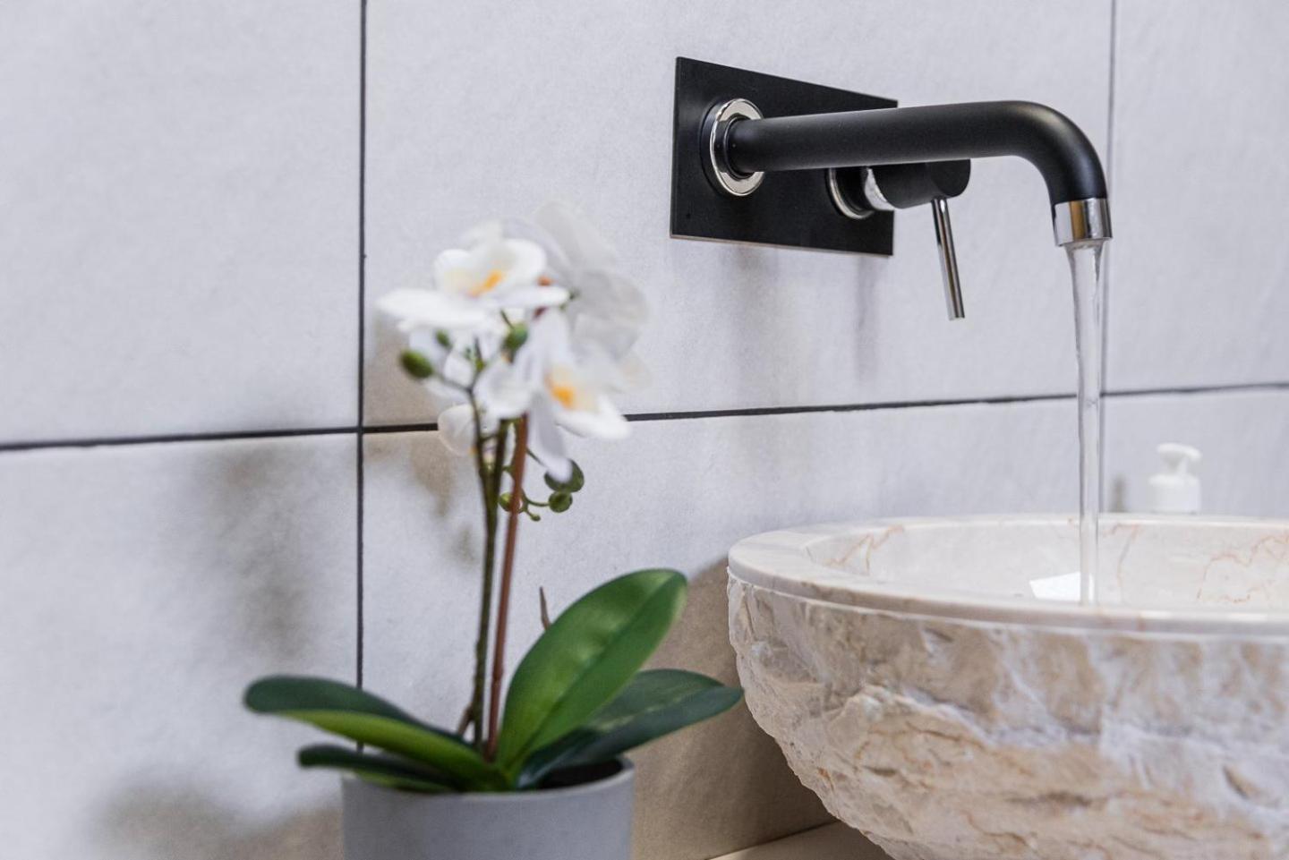 Guestready - Charming Stone Wall Retreat Hotell Vila Nova de Gaia Exteriör bild