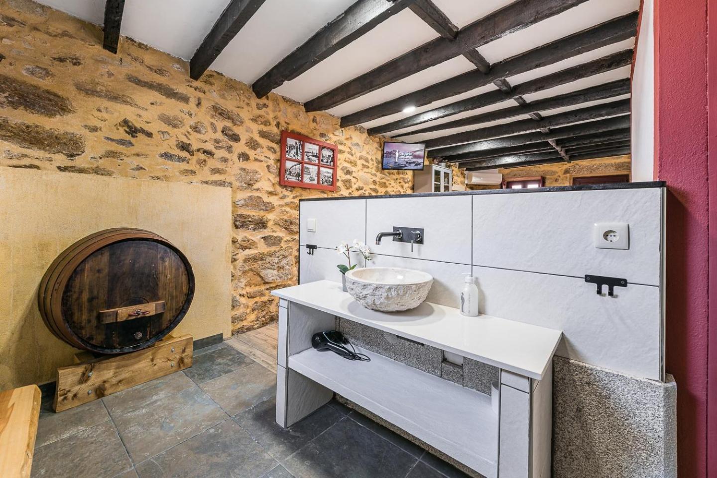 Guestready - Charming Stone Wall Retreat Hotell Vila Nova de Gaia Exteriör bild